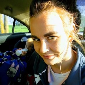 Meet your Posher, Carrie